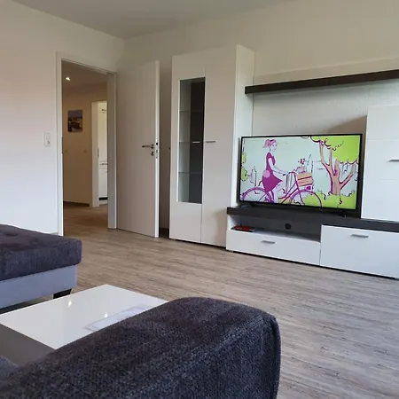 Kernsaniertes In Ruhiger Und Zentraler Lage By Interhome Apartmán Wilhelmshaven